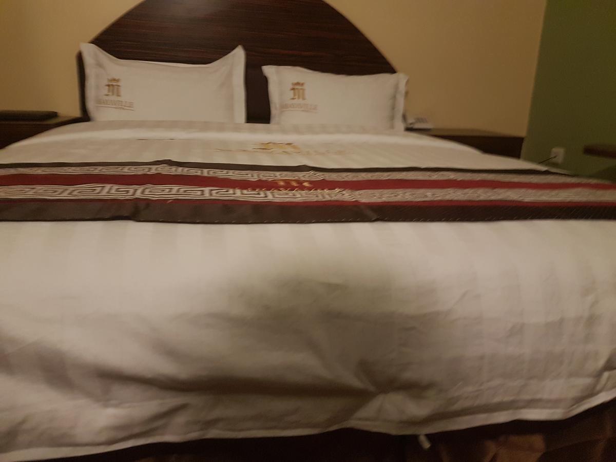 Mbayaville Hotel Дуала Екстер'єр фото