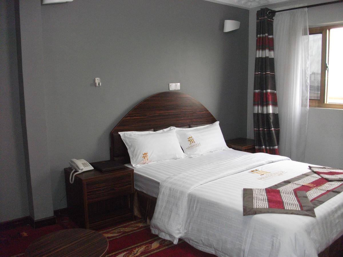 Mbayaville Hotel Дуала Екстер'єр фото